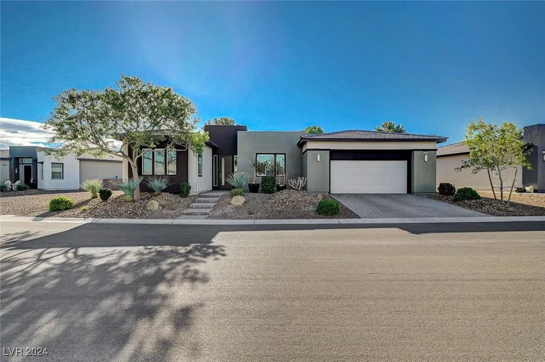 Pahrump Concrete build driveway