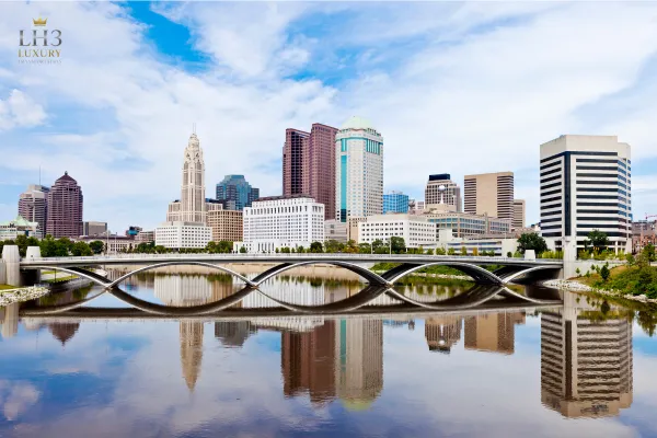 Columbus Ohio skyline along riverfront, LH3 chauffeur and airport transfer services