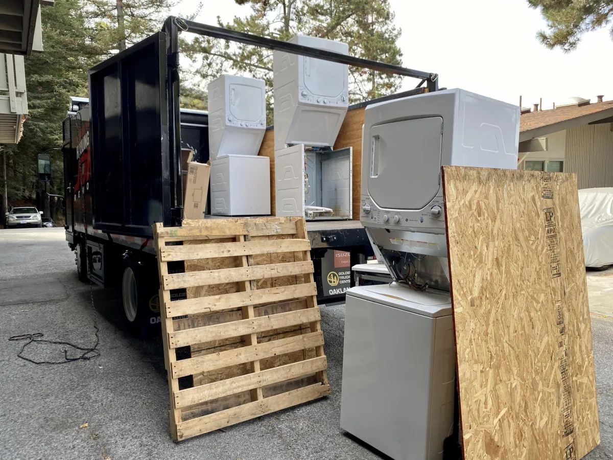 Professional appliance washer and dryer removal Bay Area