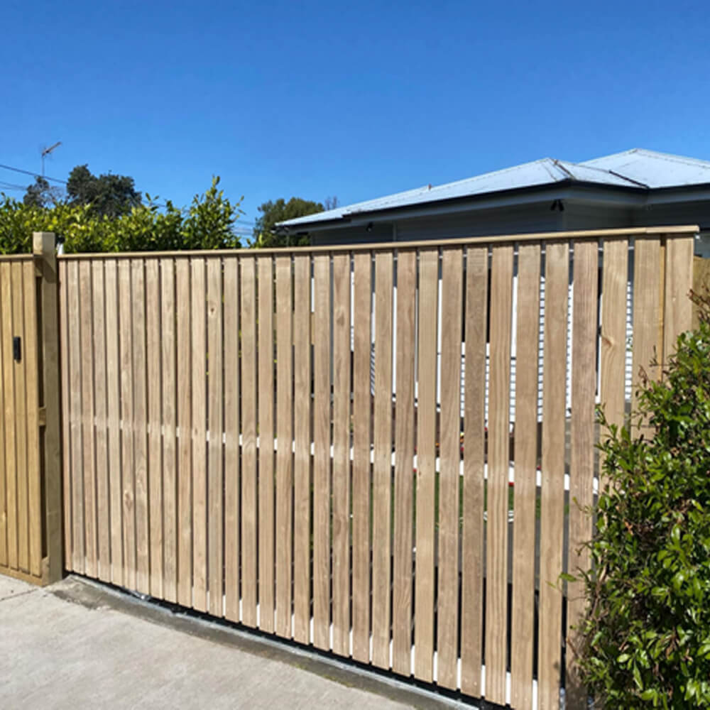 Custom timber gate built in Auckland by ALL PINE Fencing