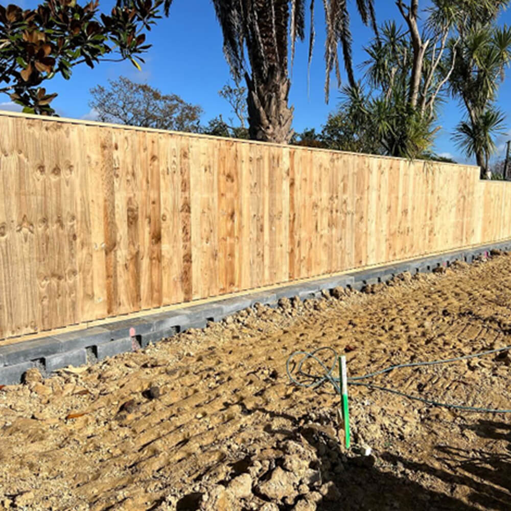 Fence replacement and repair work in Auckland home