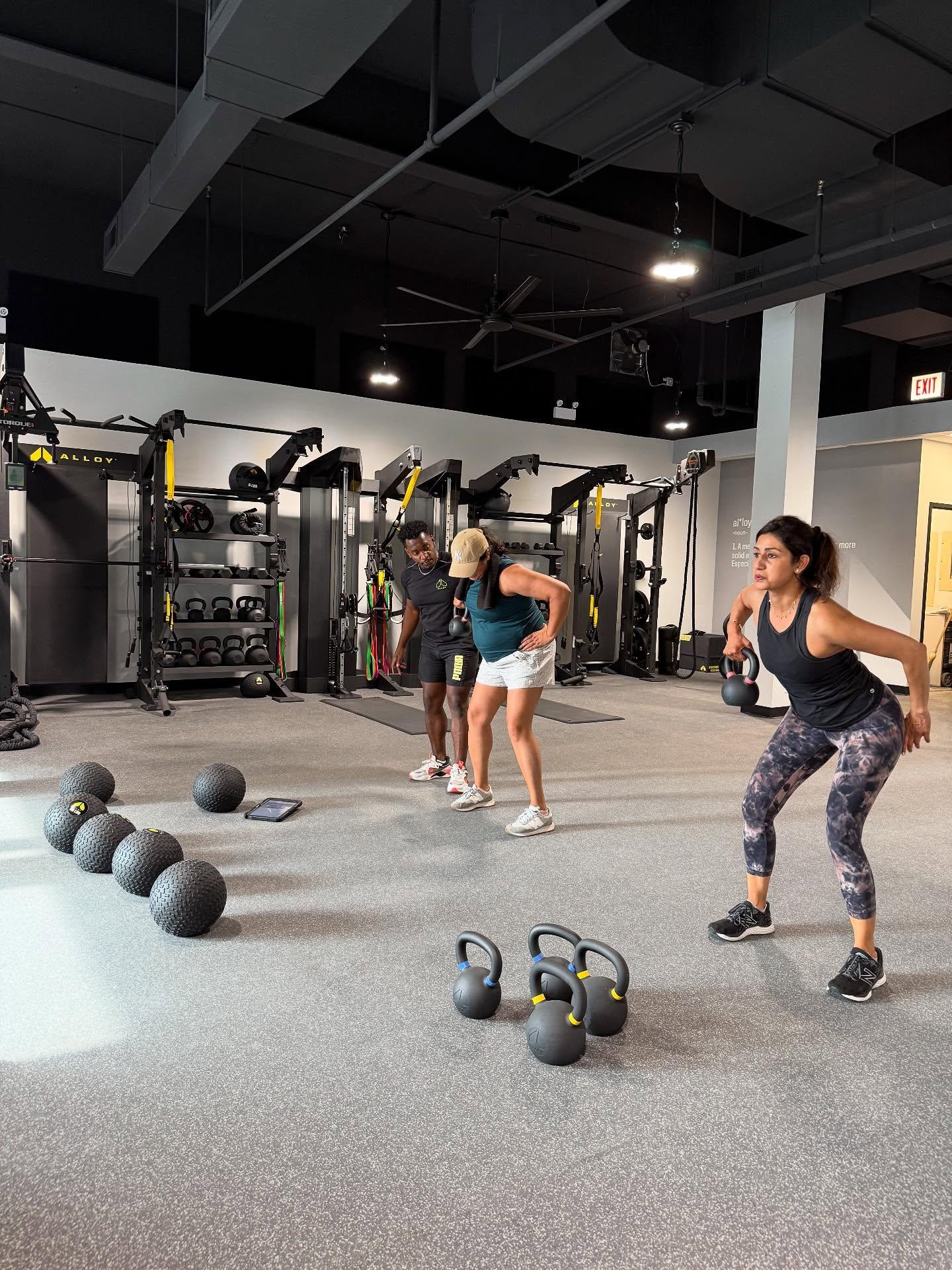 Alloy Personal Training Lincoln Park in Chicago. A Local Fitness Studio and Gym for Adults Over 35 Specializing in Functional Strength Training