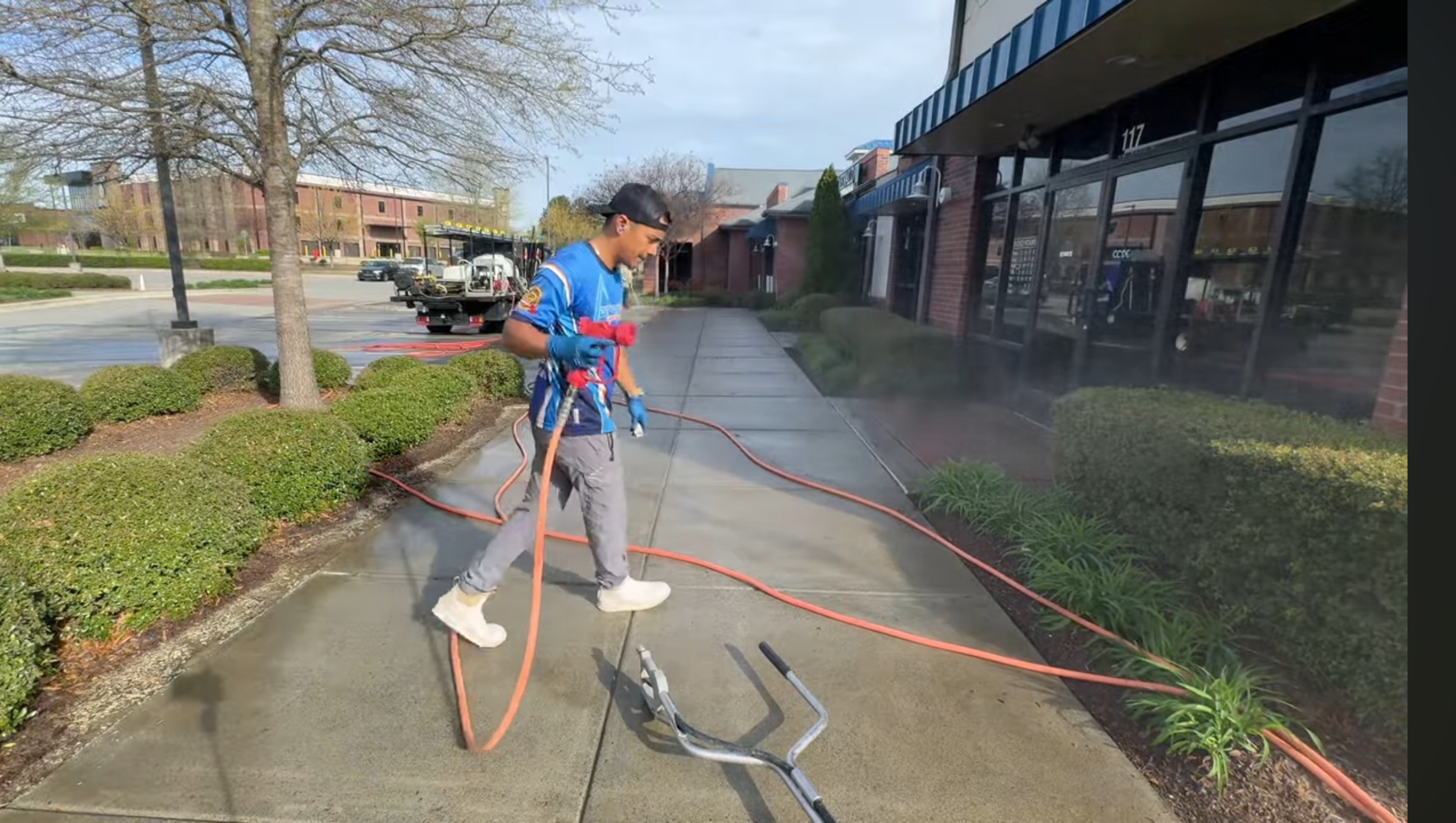 Shopping center storefront cleaning Raleigh NC