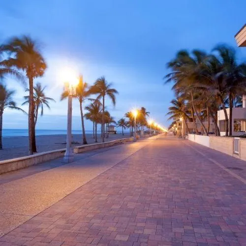 scenic view of hollywood florida beach walk