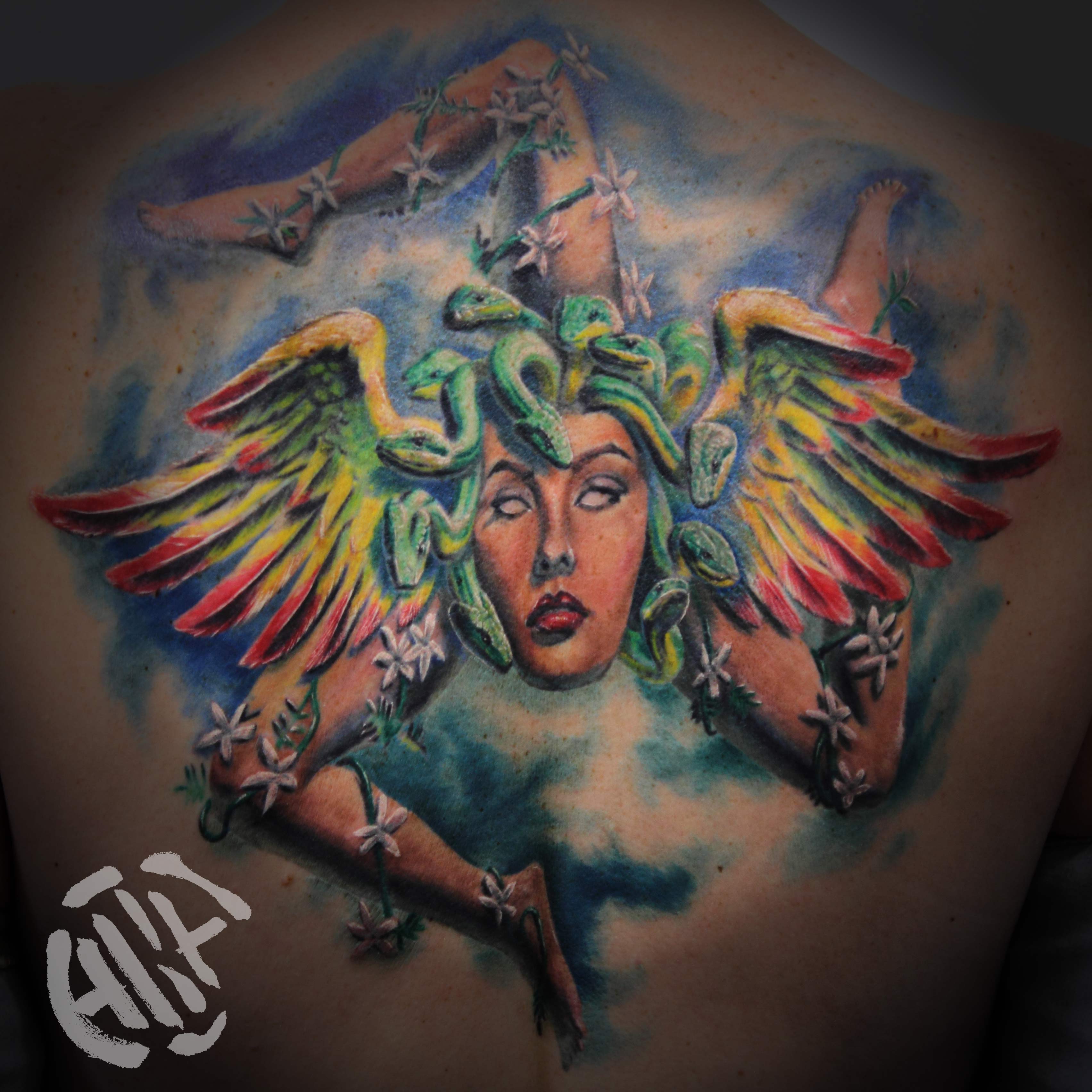 A tattoo of the medusa, symbol of Sicily, performed by Biagio Pagliarulo