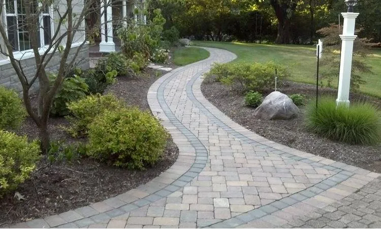 Driveway stamped concrete in Vaughan Ontario