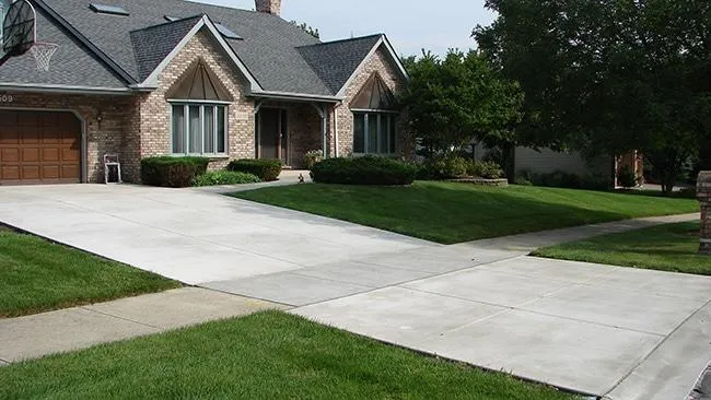 concrete driveway, Vaughan ON