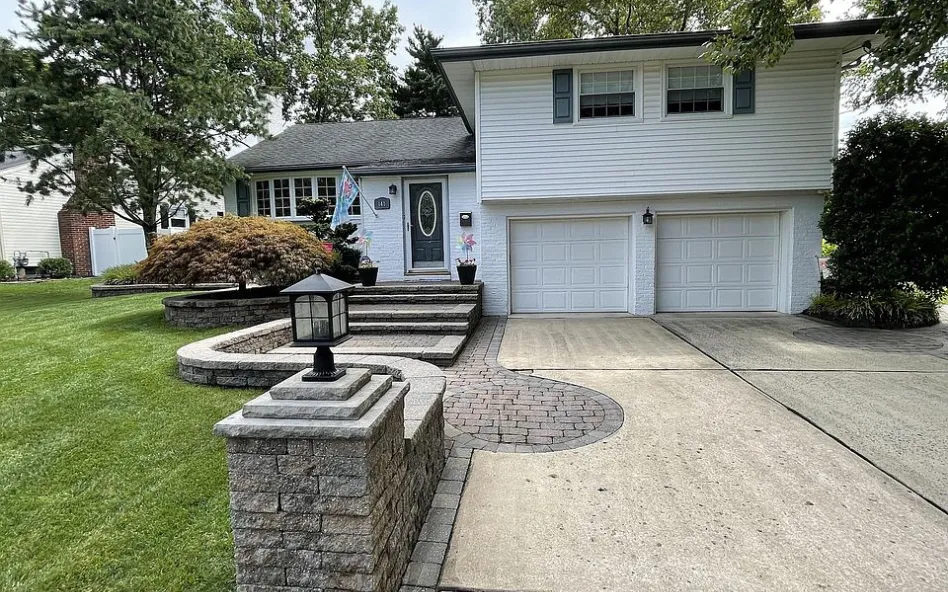 Cherry Hill Concrete builds and installs driveways.