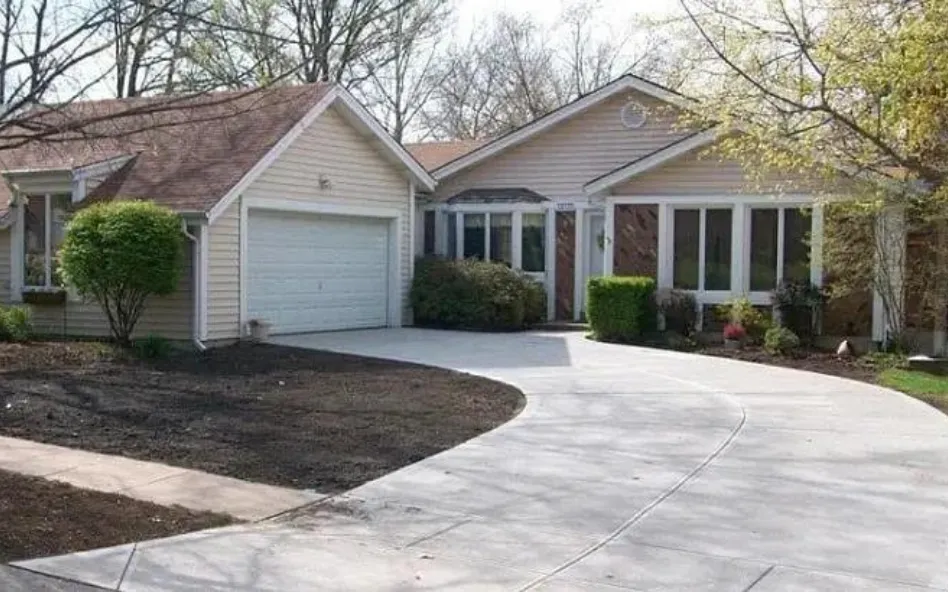 Cherry Hill Concrete builds and installs driveways.