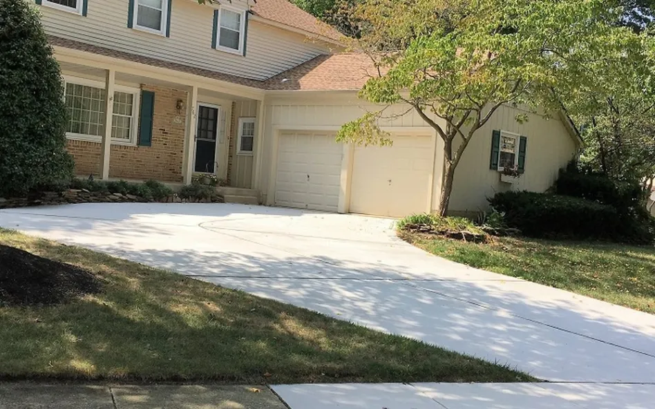Cherry Hill Concrete builds and installs driveway