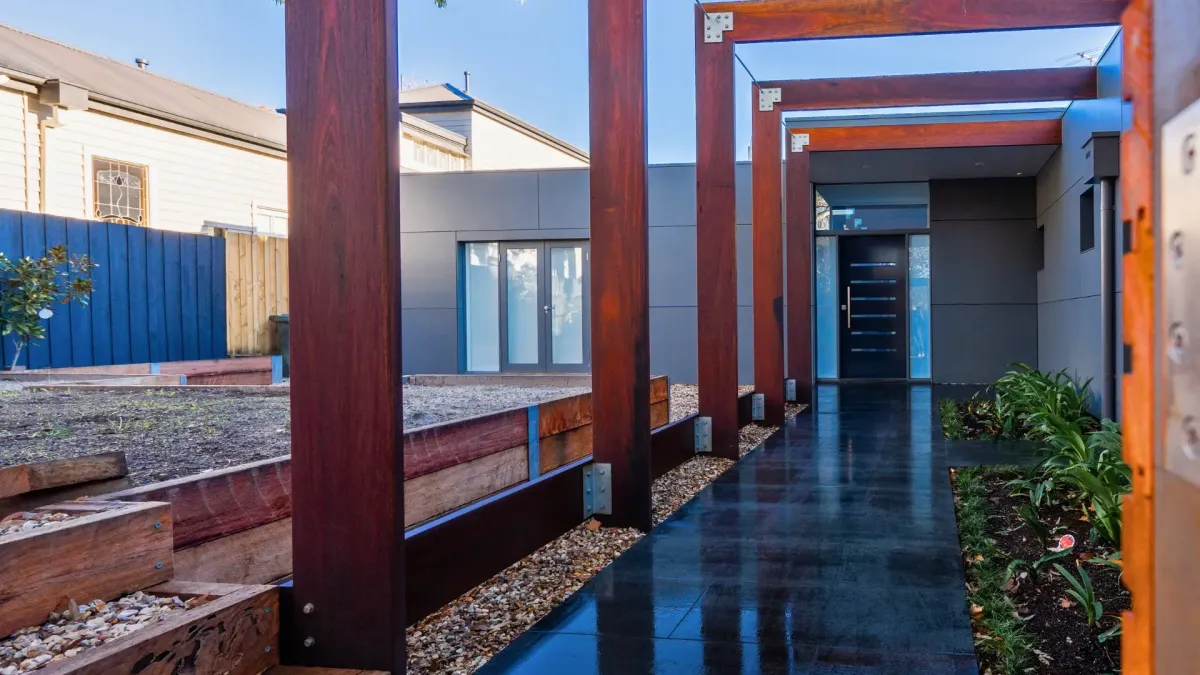 K2 Homes featuring BRIGHTON Project - Sometimes the biggest change isn’t inside. With a full façade rework, thoughtful outdoor transitions, and material contrast, this home found its second first impression and a new way to welcome its owners back.