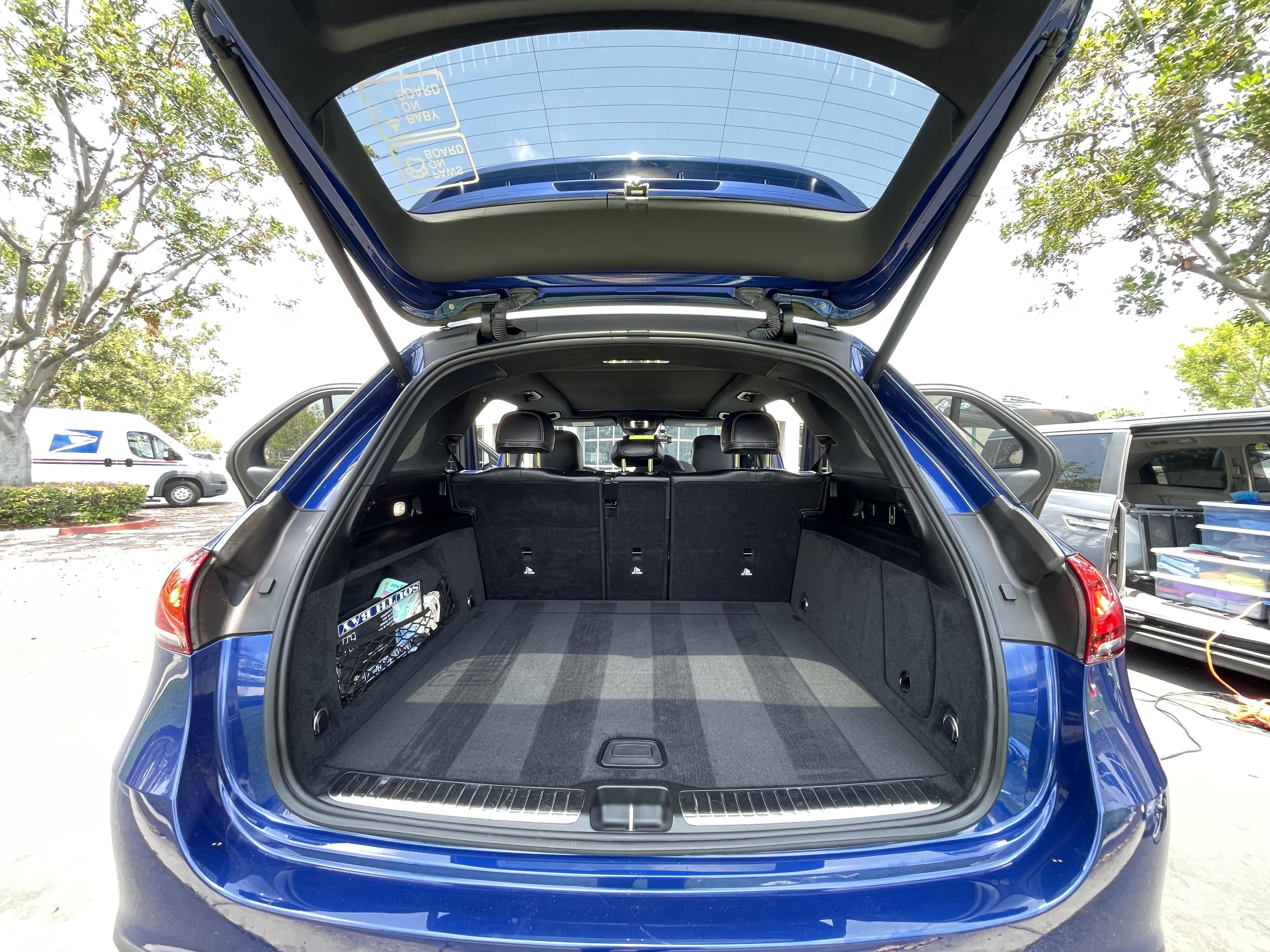 Clean vehicle cargo area after interior odor neutralization and maintenance