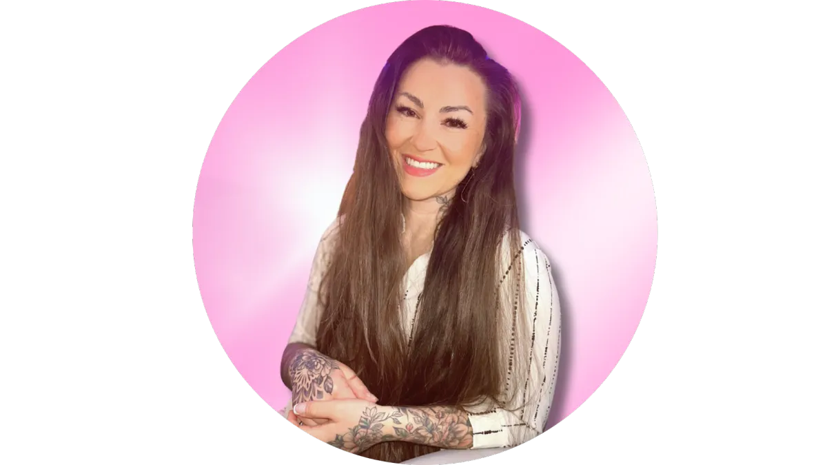 Kendryah Smith, co-creator of SheScales — faith-based digital entrepreneur and high ticket affiliate marketing mentor for beginners