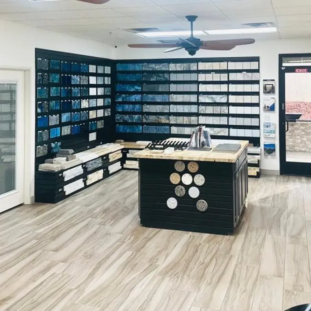 Showroom exterior / Kiowa Boulevard location