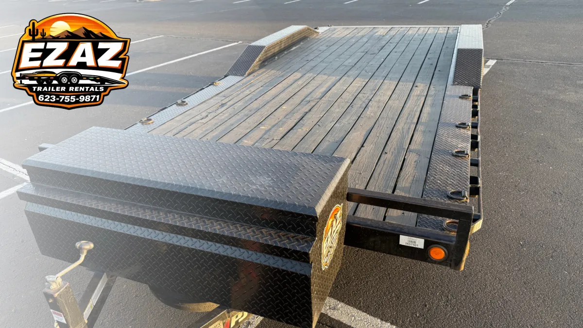How Does the Equipment Trailer Handle Skid Steer Transport in Goodyear, AZ?