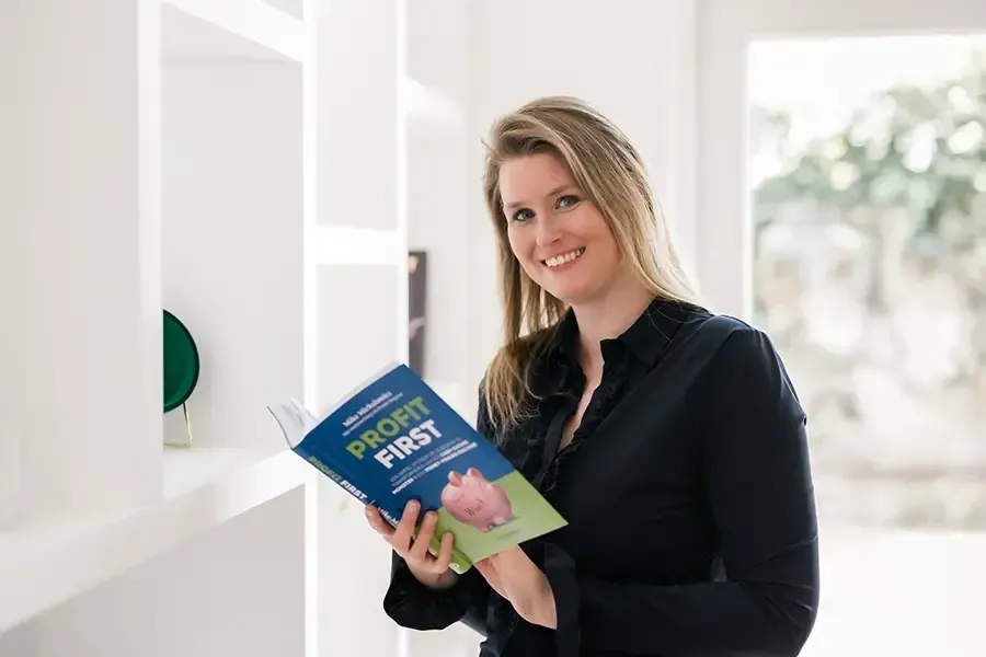 "Profit First: De Sleutel tot een Financieel Gezond en Winstgevend Bedrijf!"