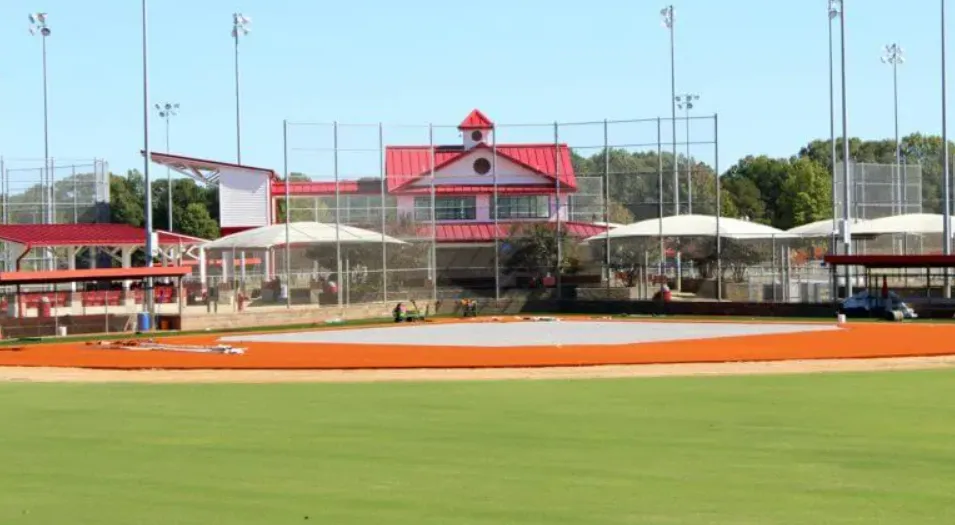Multi-level cedar deck with pergola in Snowden District, Southaven