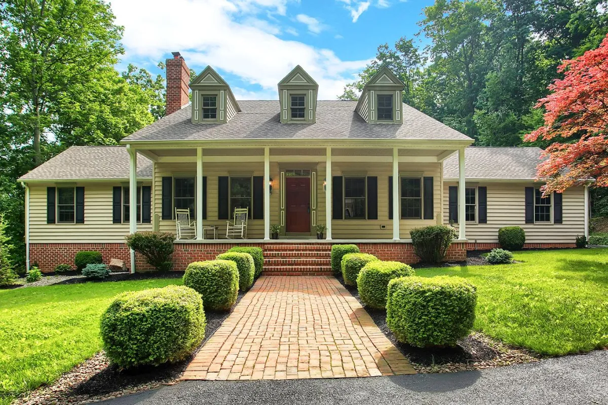 Composite pool deck with railing in Joyner neighborhood, Tupelo