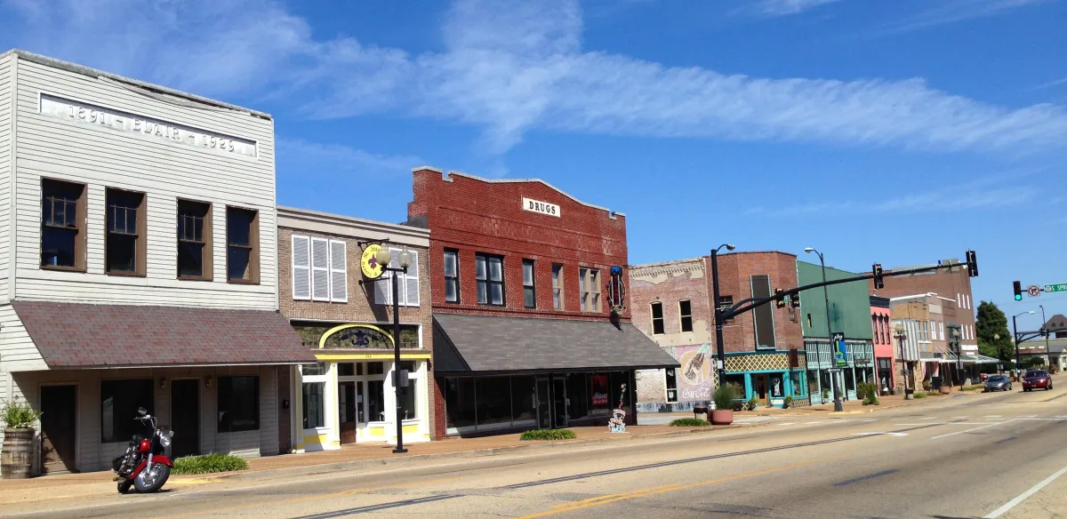 Cedar porch and deck addition for a historic home in Downtown Tupelo
