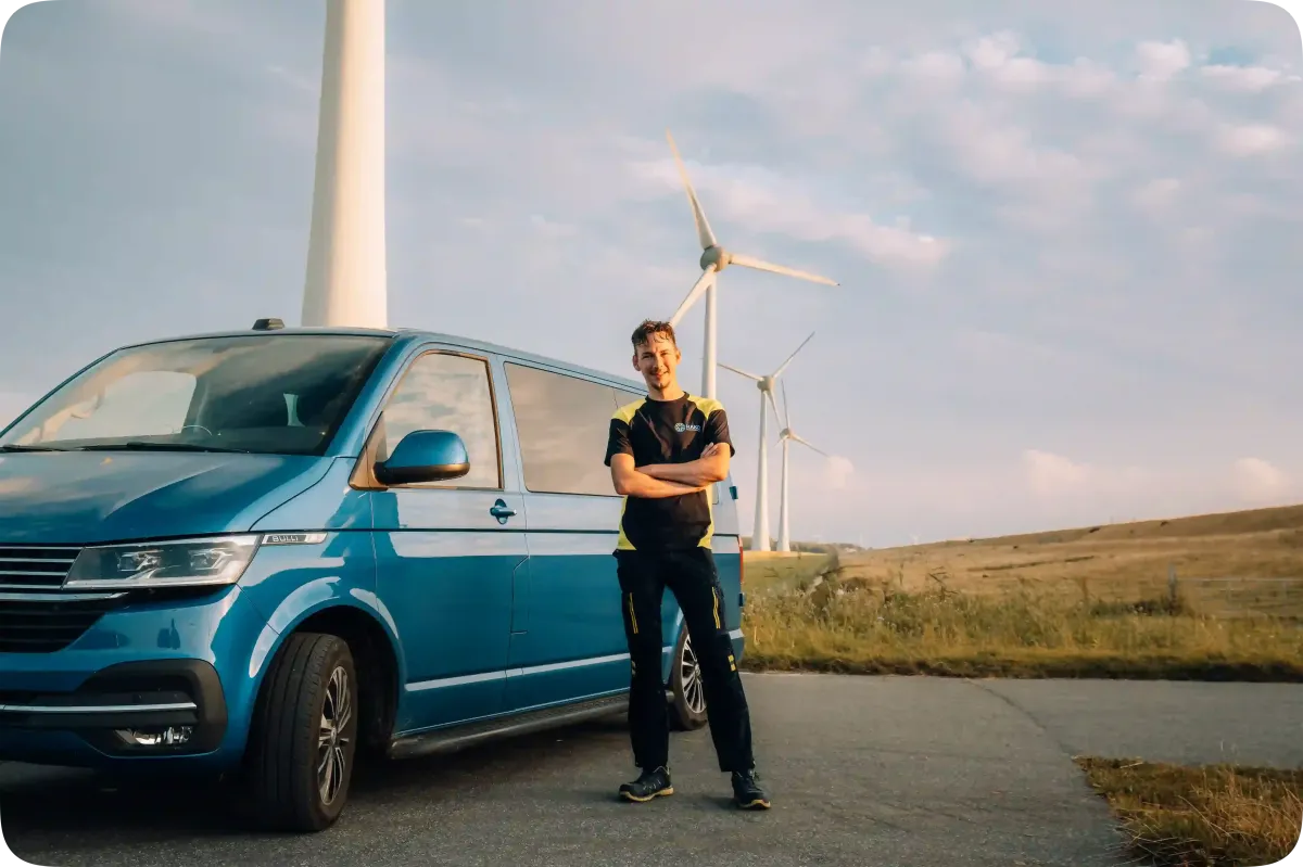 HAKO Koeltechniek Eigenaar Harm voor zijn Auto