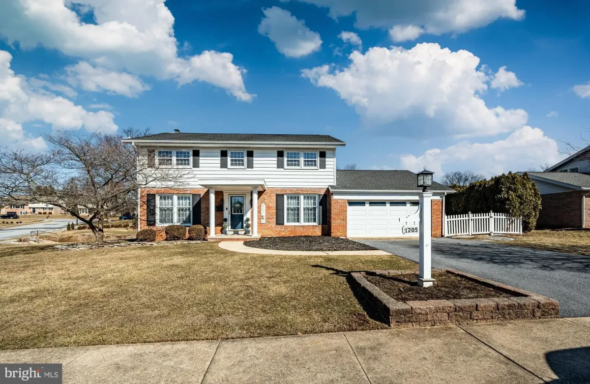 Reading Concrete builds and installs Driveway