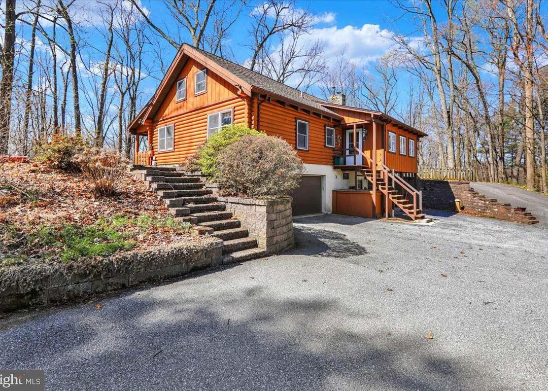 Reading Concrete builds and installs Driveway