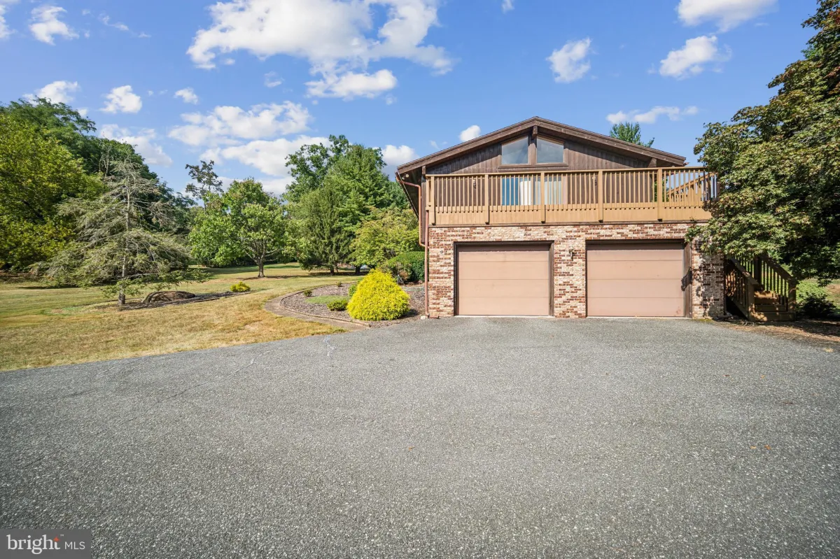 Reading Concrete builds and installs Driveway