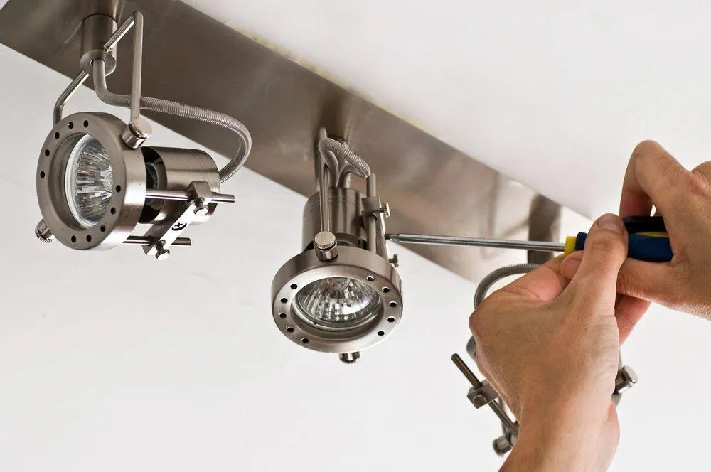 electrician in burleigh heads
