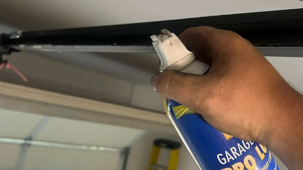 phoenix metro area garage door maintenance 