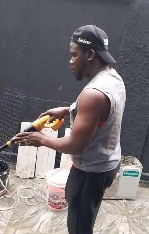 HVAC  Contractor installing AC in Maryland Lagos