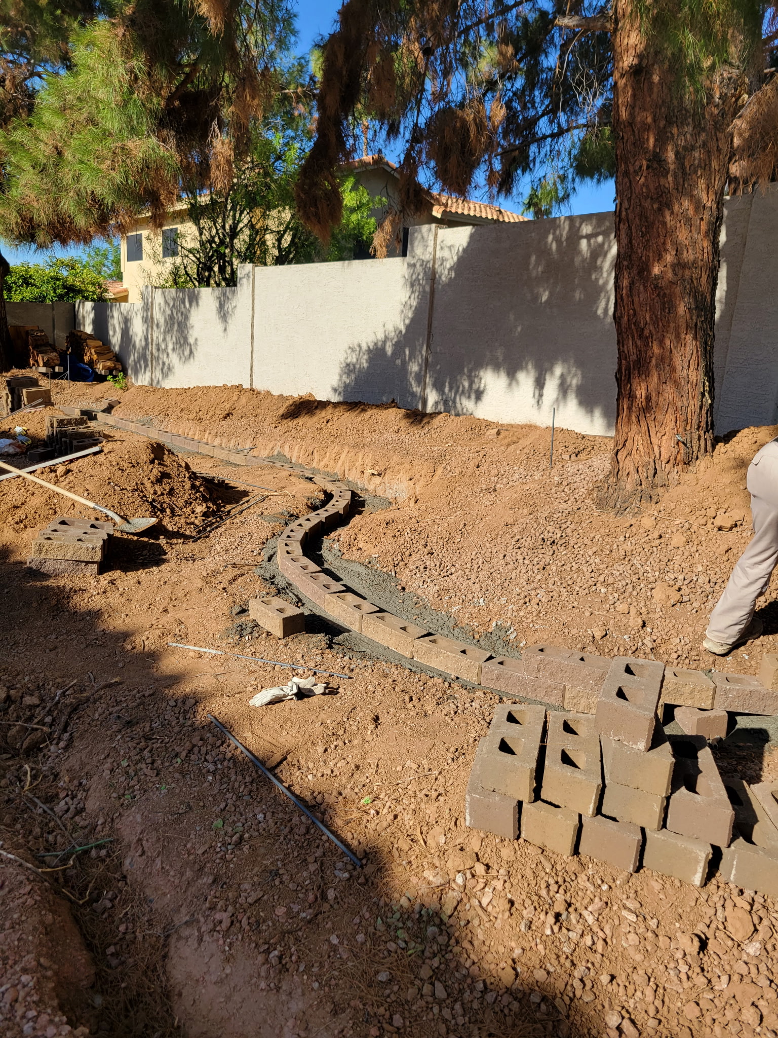 Retaining block wall project in Phoenix, AZ