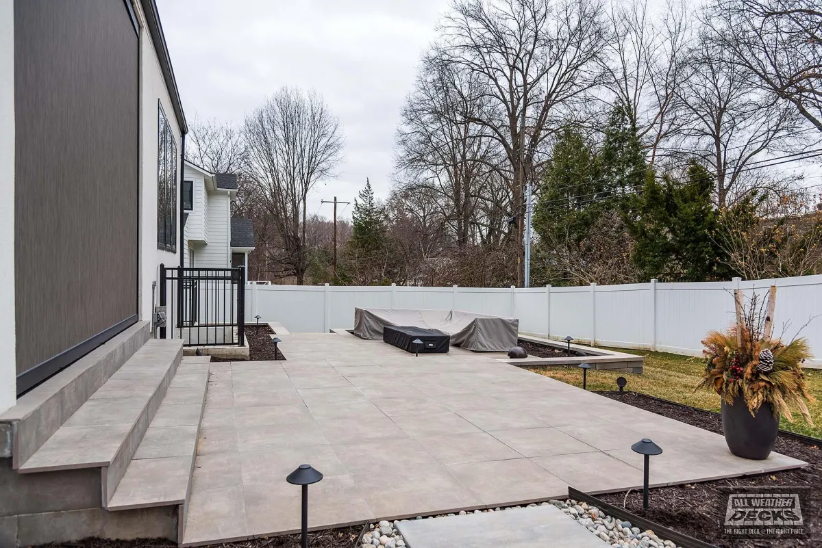 Dallas Concrete Pros builds and installs Driveway