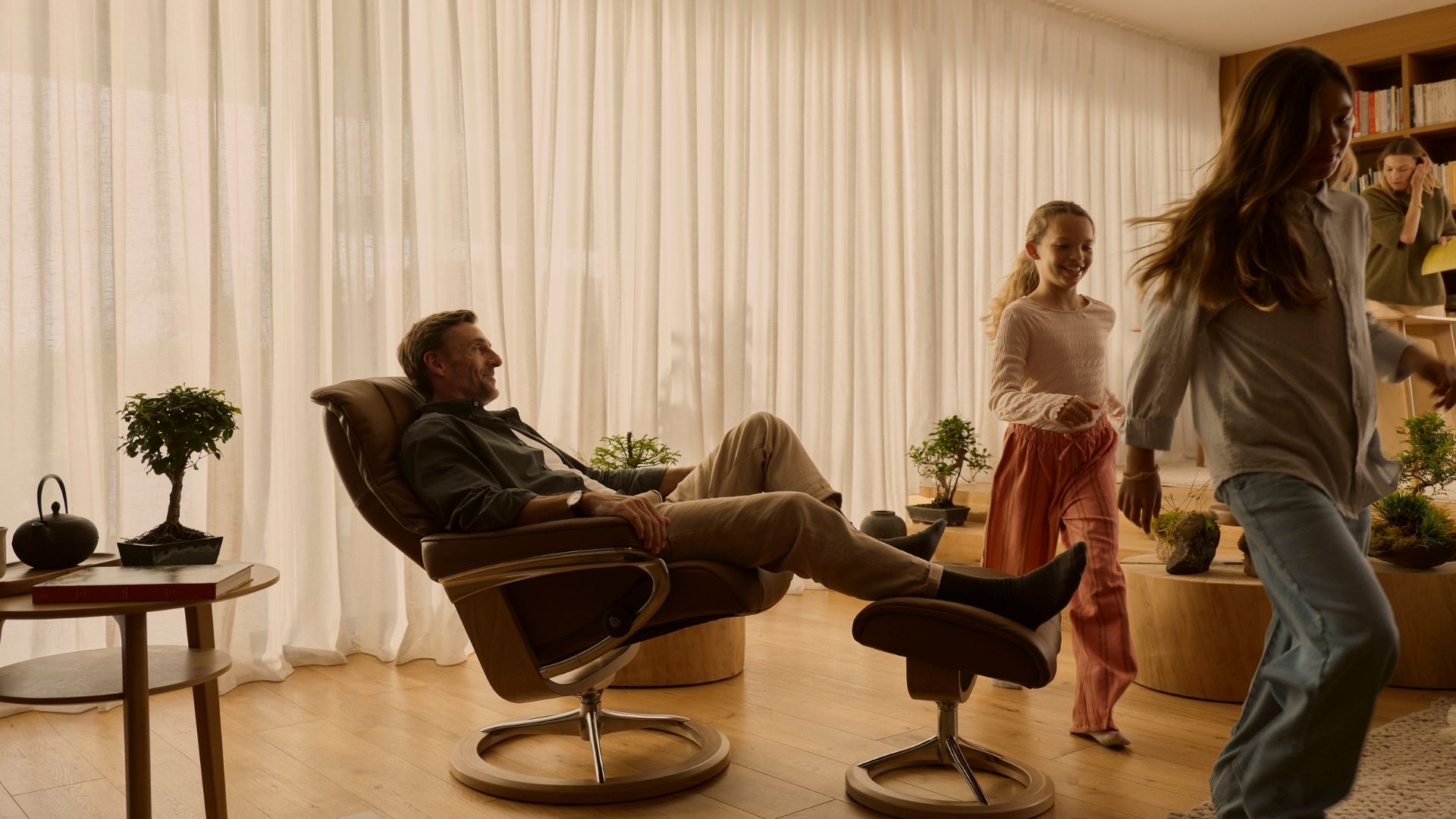 Stressless Recliners and Sofas in Kennesaw, GA | Mattress Lux
