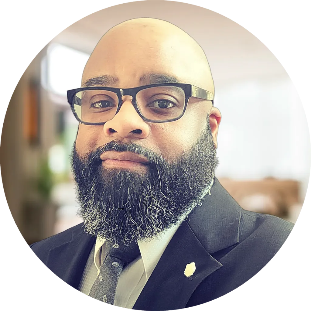 Vaughn Sanders, founder of VSM Media, LinkedIn ghostwriter and digital marketing strategist