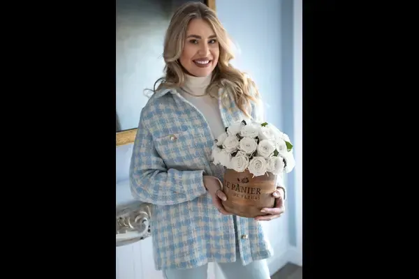 Le Panier De Fleurs