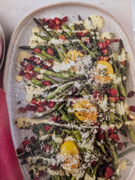 Asperges à la carbonara