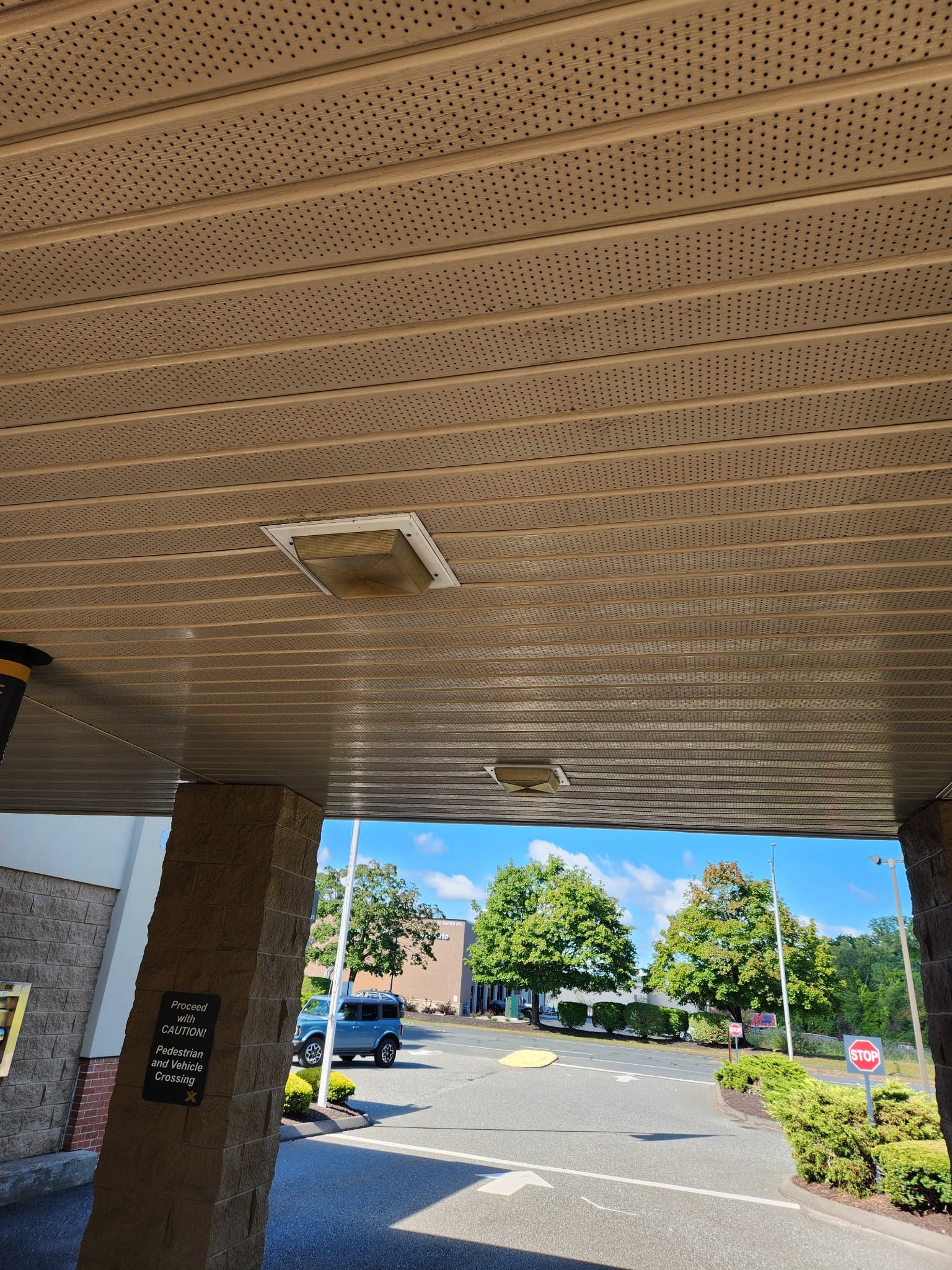 outdoor commercial lighting installation in tolland county ct