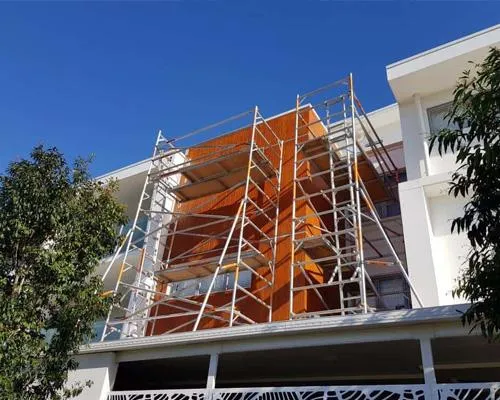 afety scaffolding structure around office building