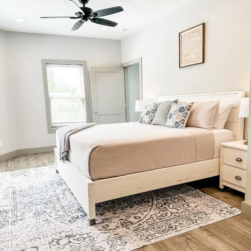 Eagles Nest lakehouse Master Bedroom