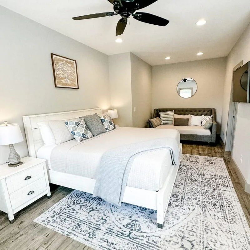 Eagles Nest lakehouse - Master Bedroom