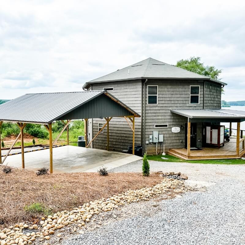 Eagles Nest on Lay Lake - Carport