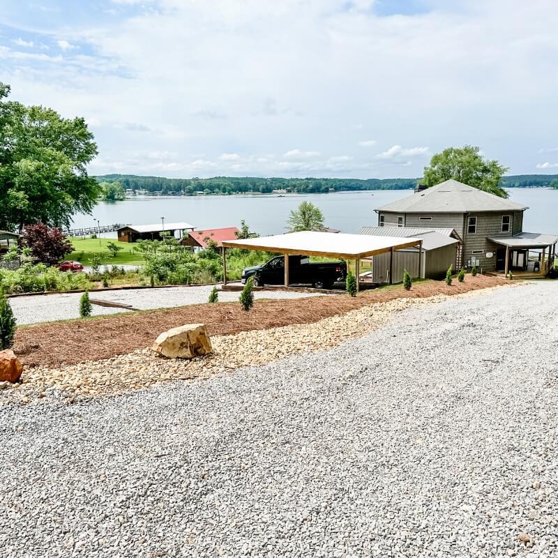 Eagles Nest on Lay Lake - Entry and Parking