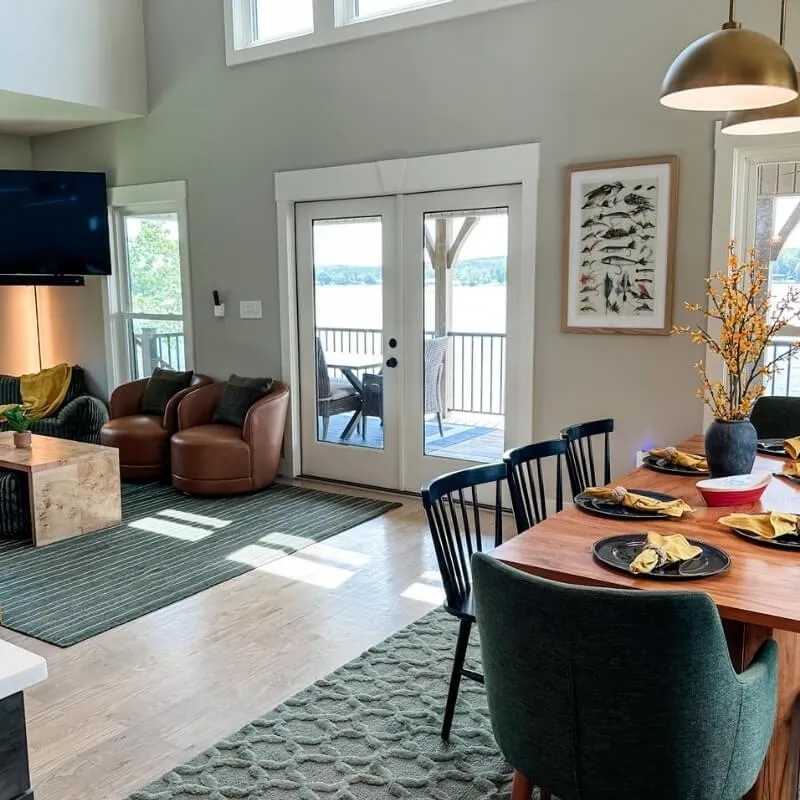 Open living and dining area - Lay lake Rental Home for girls trip