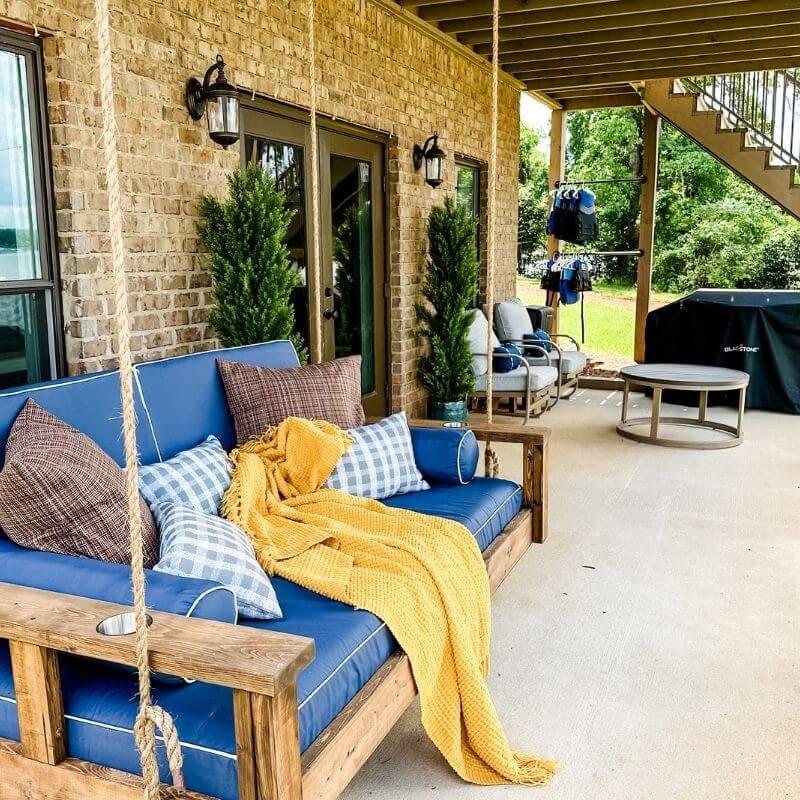 lay lake vacation rental - Swing bed patio seating Mallards Nest Lay Lake