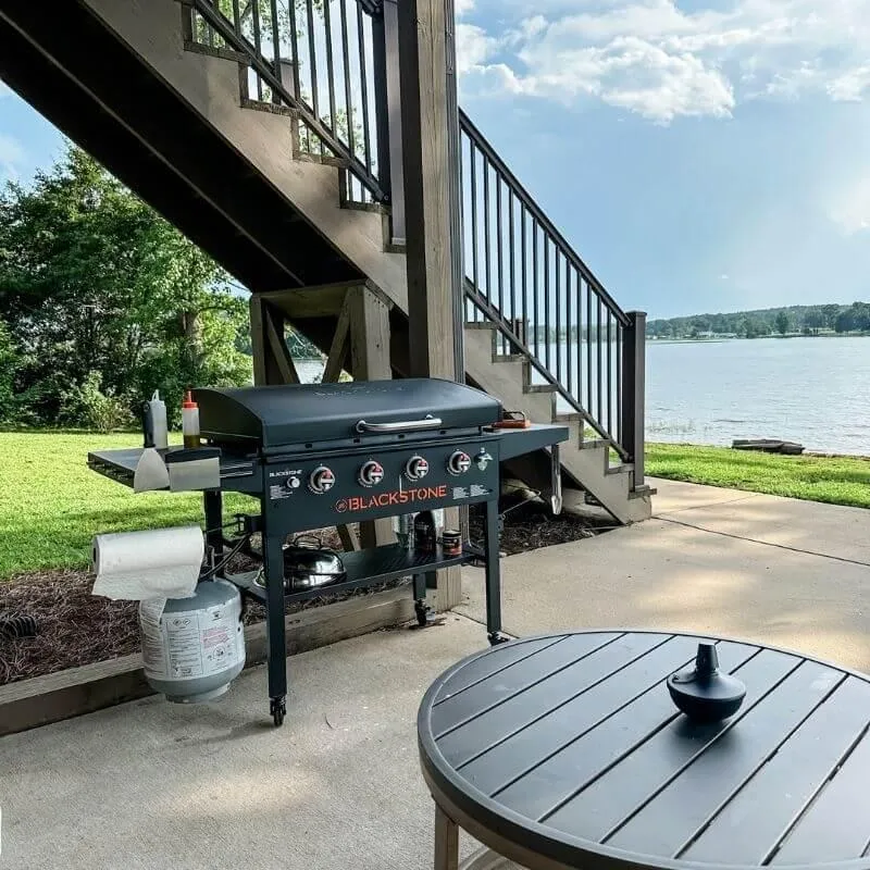 Blackstone griddle patio with lake view Shelby AL