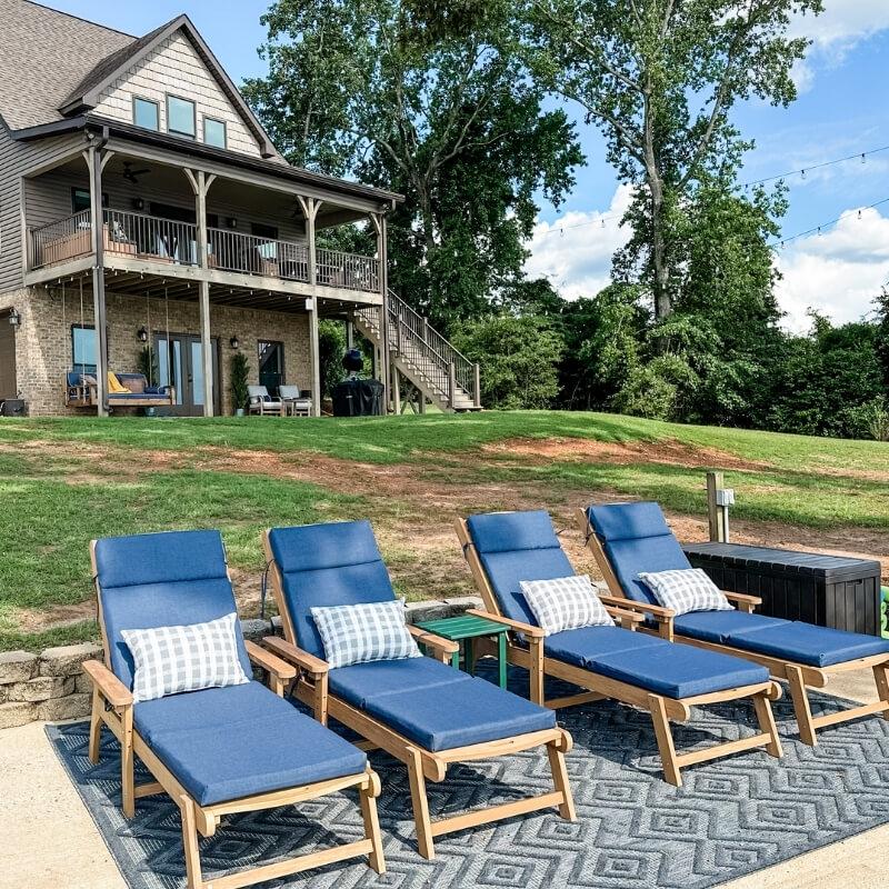 Mallards Nest on Lay Lake Lakeside Lounge Chairs