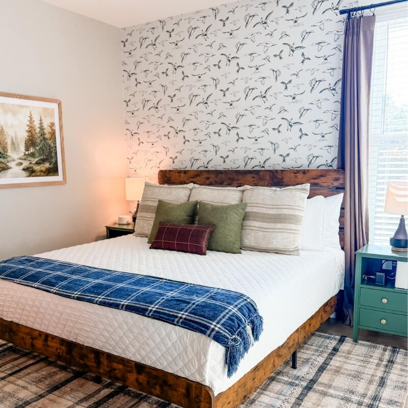 Mallards Nest master bedroom king bed - Lay Lake
