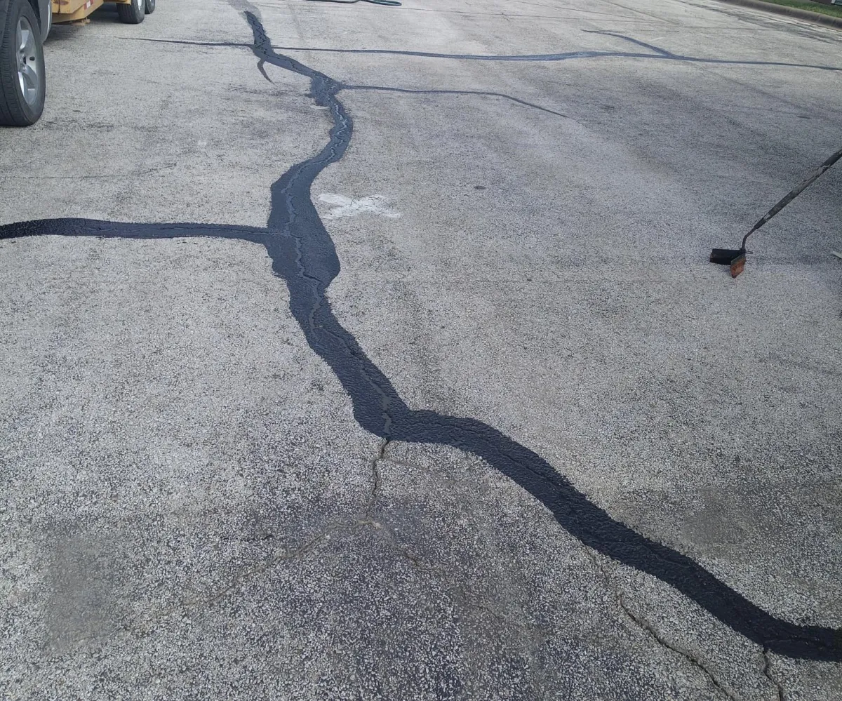 Crack Filling M&B Asphalt Repair