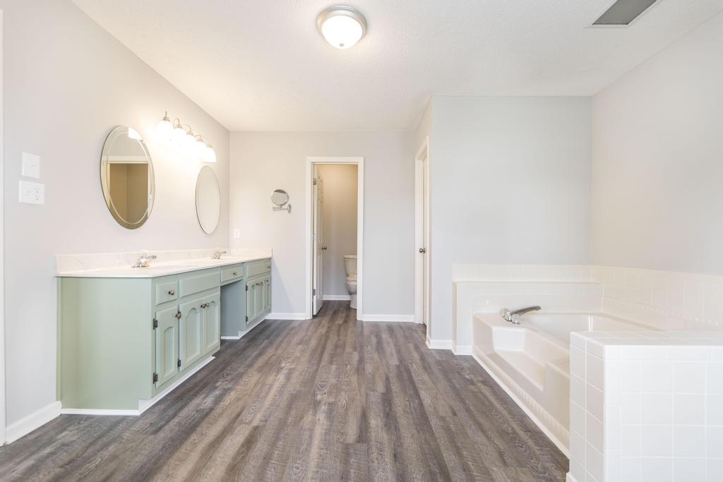 We Buy houses fast in Warner Robins GA