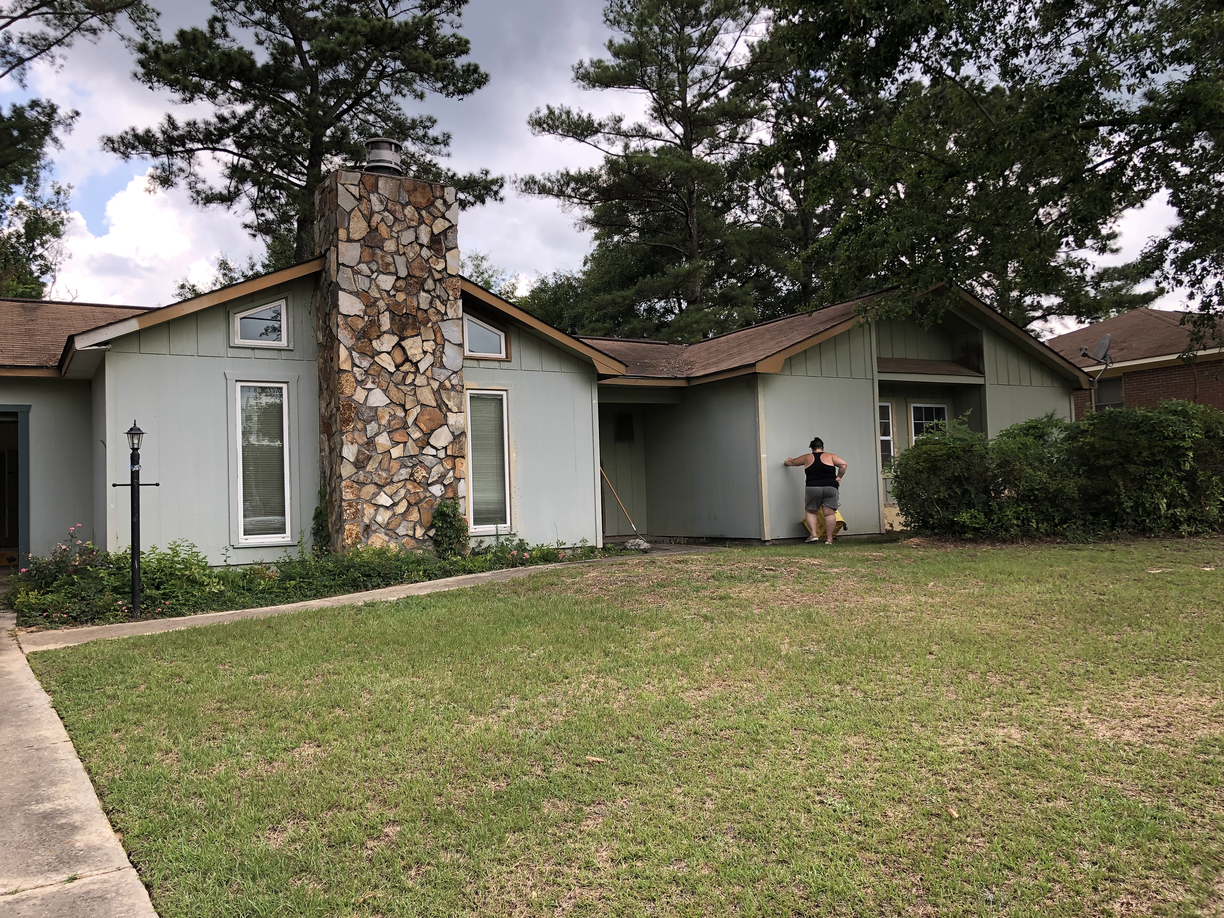 Sell My House Fast in Warner Robins GA Renovated ranch with fresh paint and updates.jpg